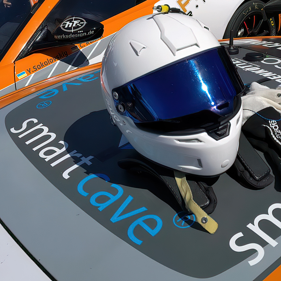 Smart Cave Solutions Aston Martin Vantage GT4 beim ADAC GT4 Germany am Nürburgring